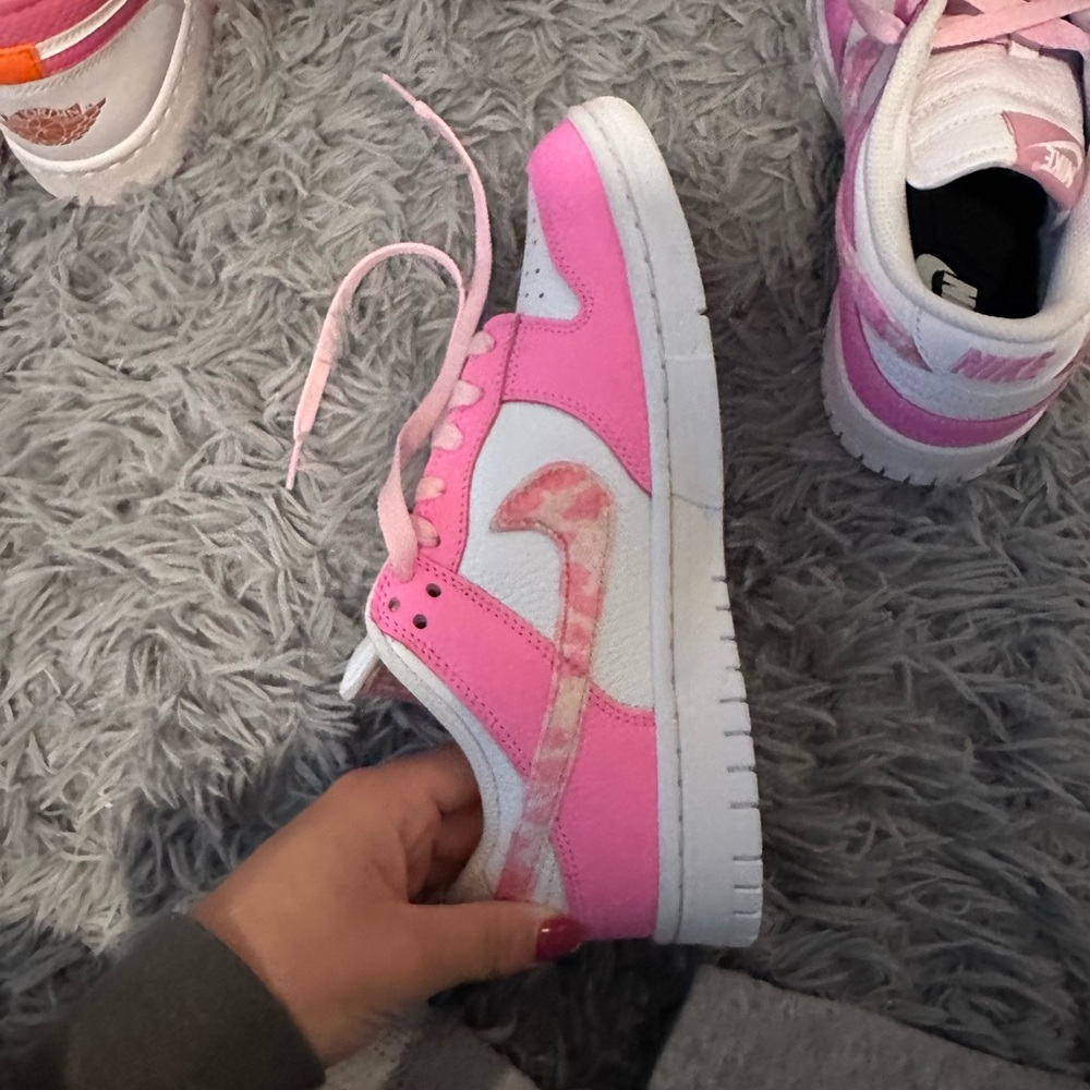 Custom nike dunks! Size 8 women 6.5 youth. Never worn!